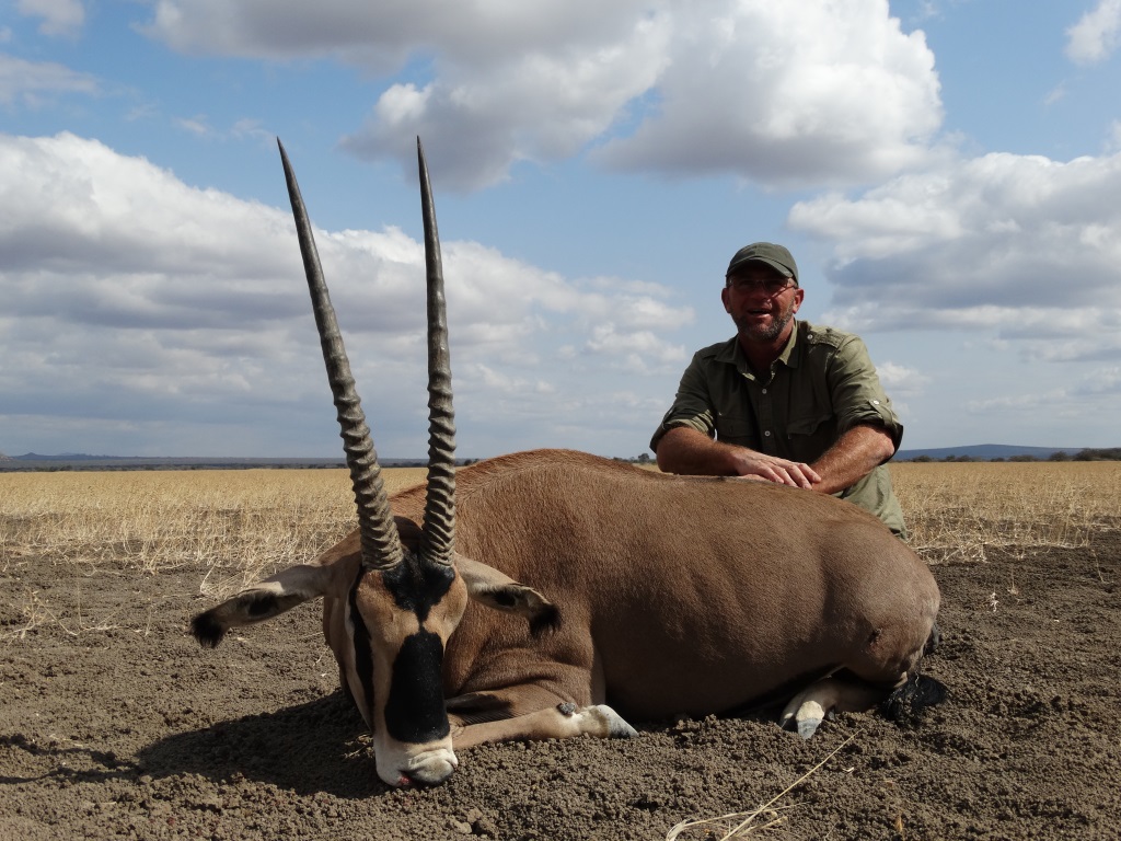 Fringe eared oryx (3).JPG