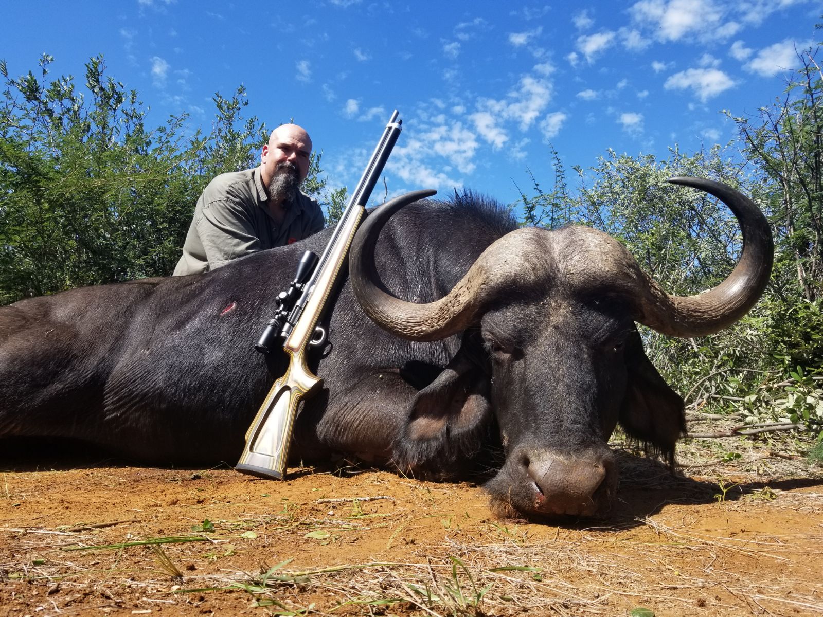 Cape with an rifle AfricaHunting.com