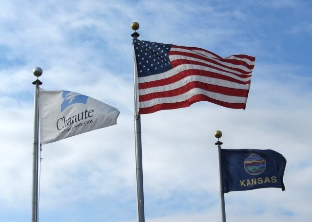 IMG_0103 adj flags only 640x.JPG
