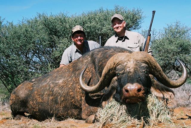 johnny-vivier-professional-hunter-buffalo-03.jpg