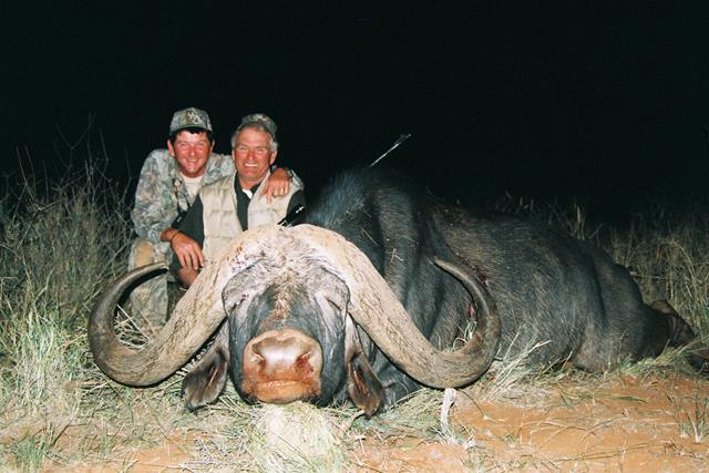 johnny-vivier-professional-hunter-buffalo-07.jpg