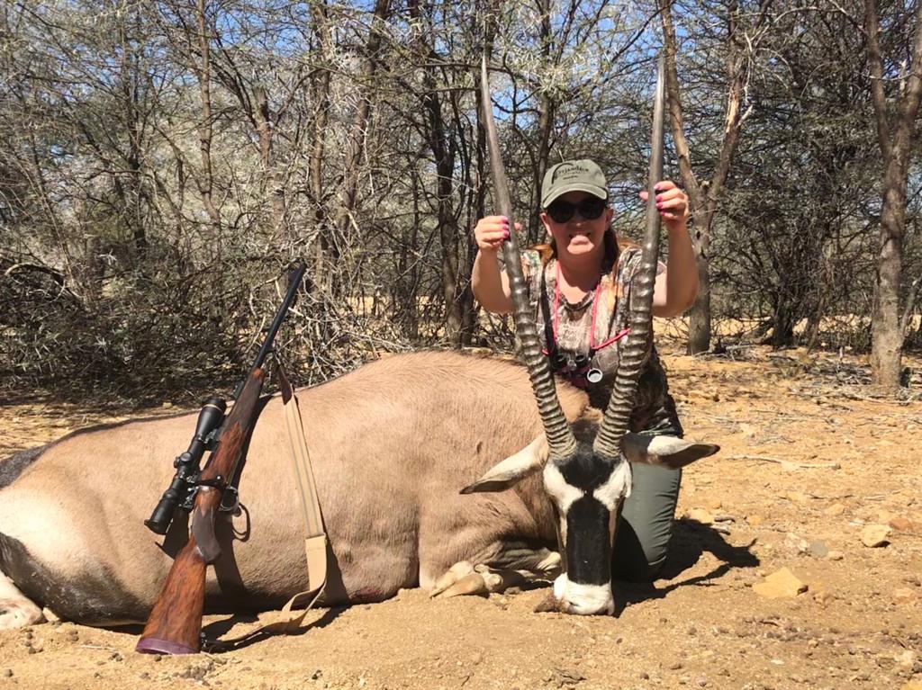 Mama with Gemsbok bull.JPG