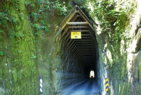 Moki tunnel.jpg