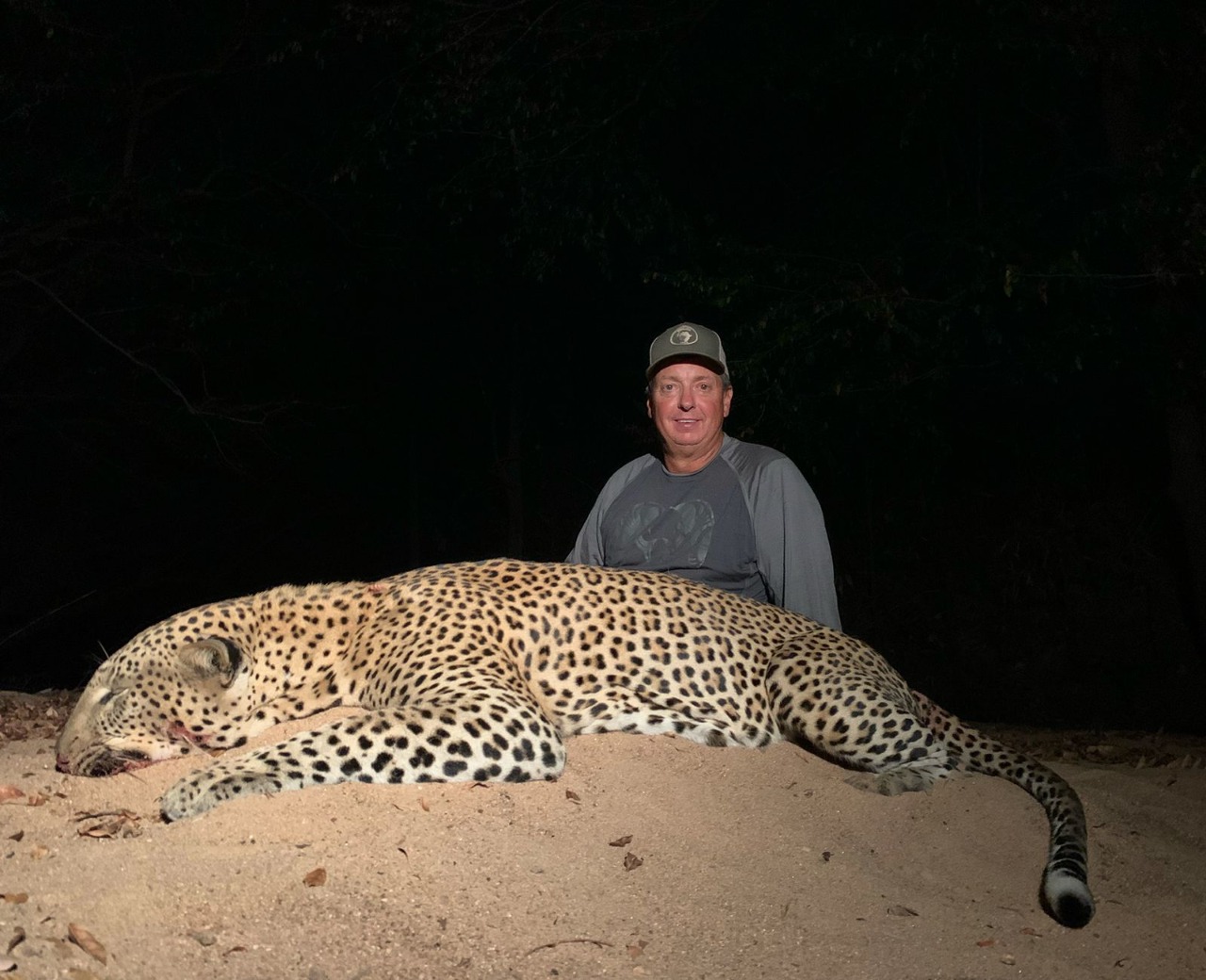 Niassa leopard Kwalata hunting jpeg09.jpeg