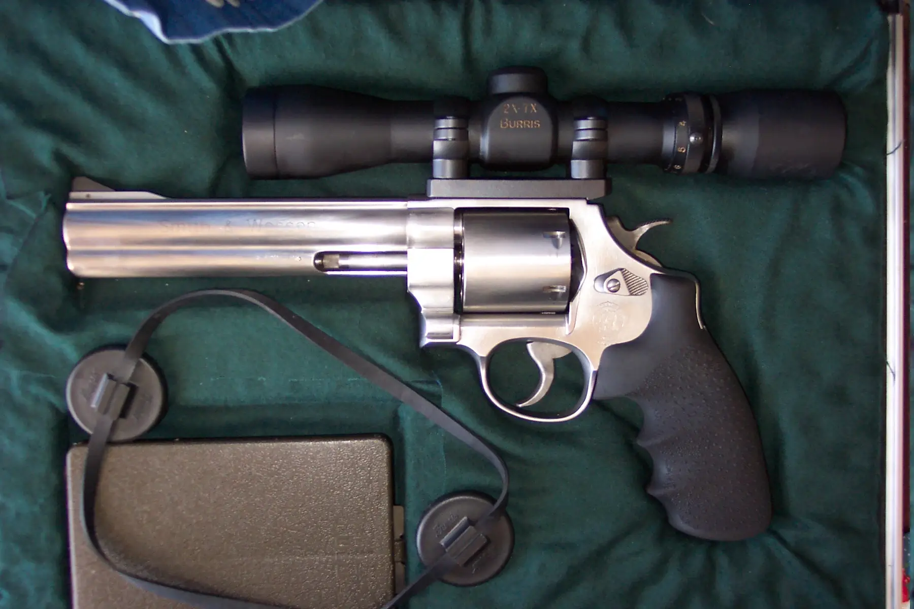 S&W 657-4 a.webp