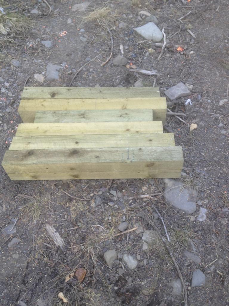 twofeet_zps79a45690.jpg