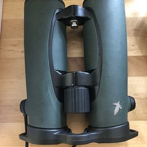 Swarovski 10x42 EL Binocular