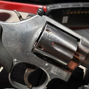 S&W 686-6-4 in 357 Mag Revolver