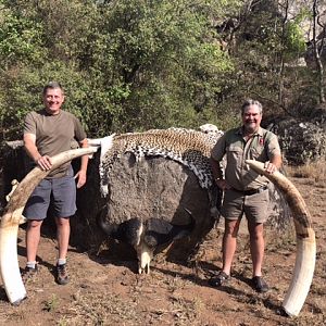 Elephant, Leopard & Buffalo Hunting Zimbabwe