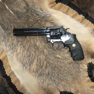 Colt cobra 357 Magnum Revolver