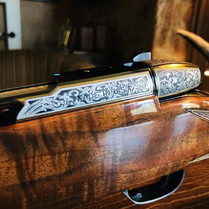 Weatherby Mark V Royal Ultramark Custom 257 Weatherby Mag Rifle with 25" barrel