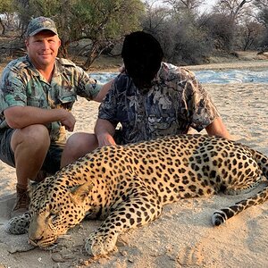 Leopard Hunt Namibia