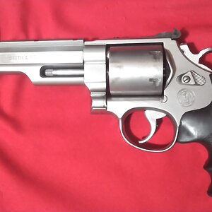 Smith & Wesson .41 Magnum Hunter Handgun