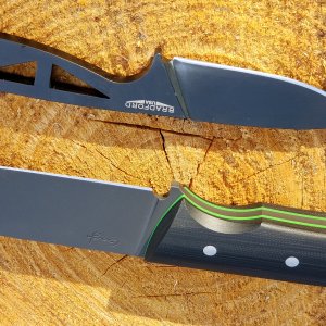 Gough Resolute MK3 & Bradford G-Necker Knives