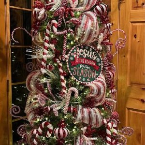 Candy Cane Themed Christmas Tree