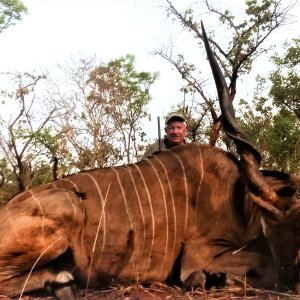 Bob Merkley with his SCI No. 2 Central African Giant Eland, winner of the 2013 'Caldesi Award'-CAR