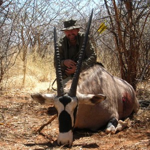 Bowhunting Gemsbok in Namibia