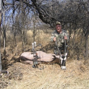 Bowhunting Gemsbok in Namibia