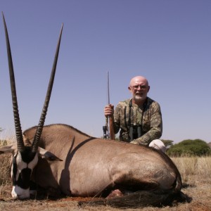 Hunting Gemsbuck with Wintershoek Johnny Vivier Safaris in SA