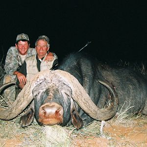 Hunting Buffalo with Wintershoek Johnny Vivier Safaris in SA