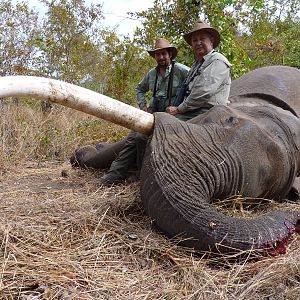 Hunting Elephant with Wintershoek Johnny Vivier Safaris in SA