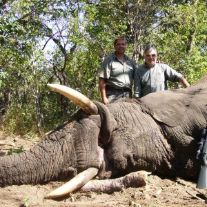 andre lecompte may 2011 elephant hunt Zimbabwe