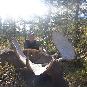 Dakota's British Columbia Moose with a bow
