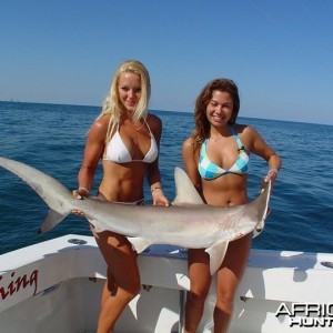 Fishing Girls