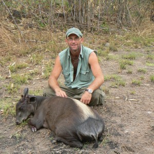 Hunting Yellow Back Duiker in CAR