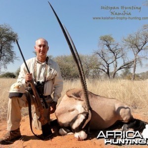 Media 'New number 2 SCI Oryx with rifle 109 1/2"' in category 'Record Trophies Africa'
