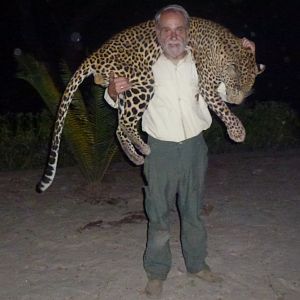 Leopard hunted in Central Africa with Club Faune