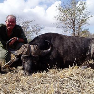 MK1 Selous Tanzania - Hunting Cape Buffalo
