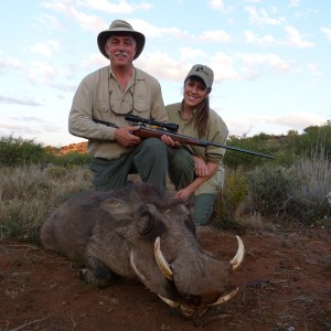 Warthog hunt with Wintershoek Johnny Vivier Safaris