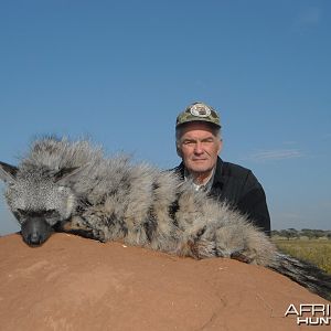 Aardwolf hunt with Wintershoek Johnny Vivier Safaris