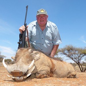 Warthog hunt with Wintershoek Johnny Vivier Safaris