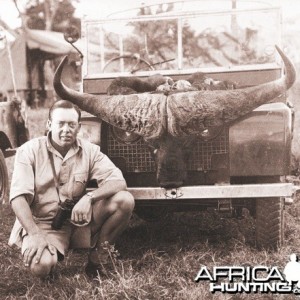 Professional Hunter Andrew Holmberg | AfricaHunting.com