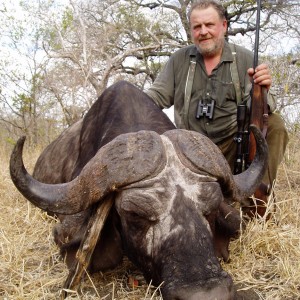 Selous Buffalo Hunting