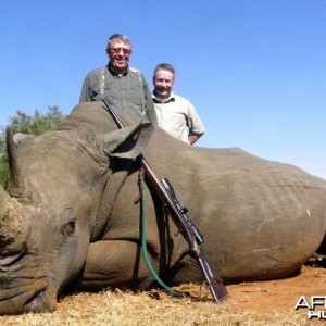 Hunting White Rhino with Cheetau Safaris - South Africa