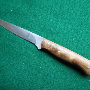 Boner Knife with Walnut scales / 4 3/4 in 15N20 blade
