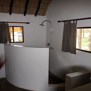 Zambia Hunting Accommodation Bathroom