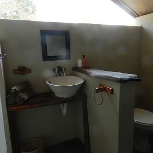 Accommodation Hunting Zambia Bathroom