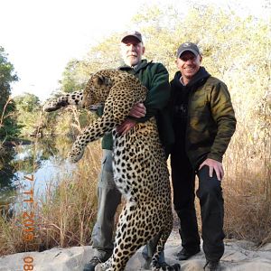 Leopard Tanzania  Hunt