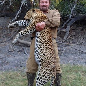 Leopard Hunting Tanzania