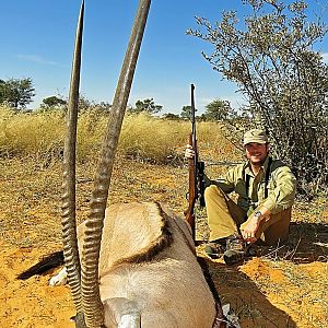 43,7/8" Gemsbok Bull