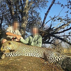 Leopard Hunt