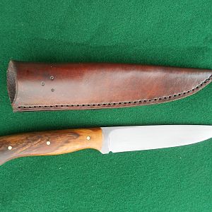 General Purpose Knife with a nice bit of Rimu