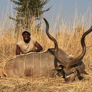 Hunt Kudu Zimbabwe