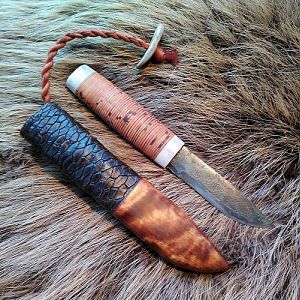 Beaver Tail Knives in Scandinavian Style