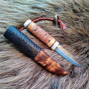 Beaver Tail Knives in Scandinavian Style
