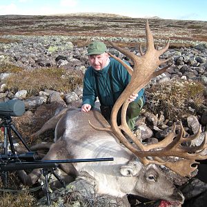 Hunt Caribou